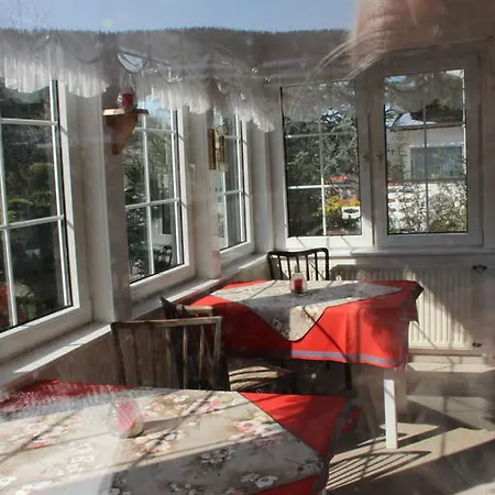 Haus Martha Pensión 3*